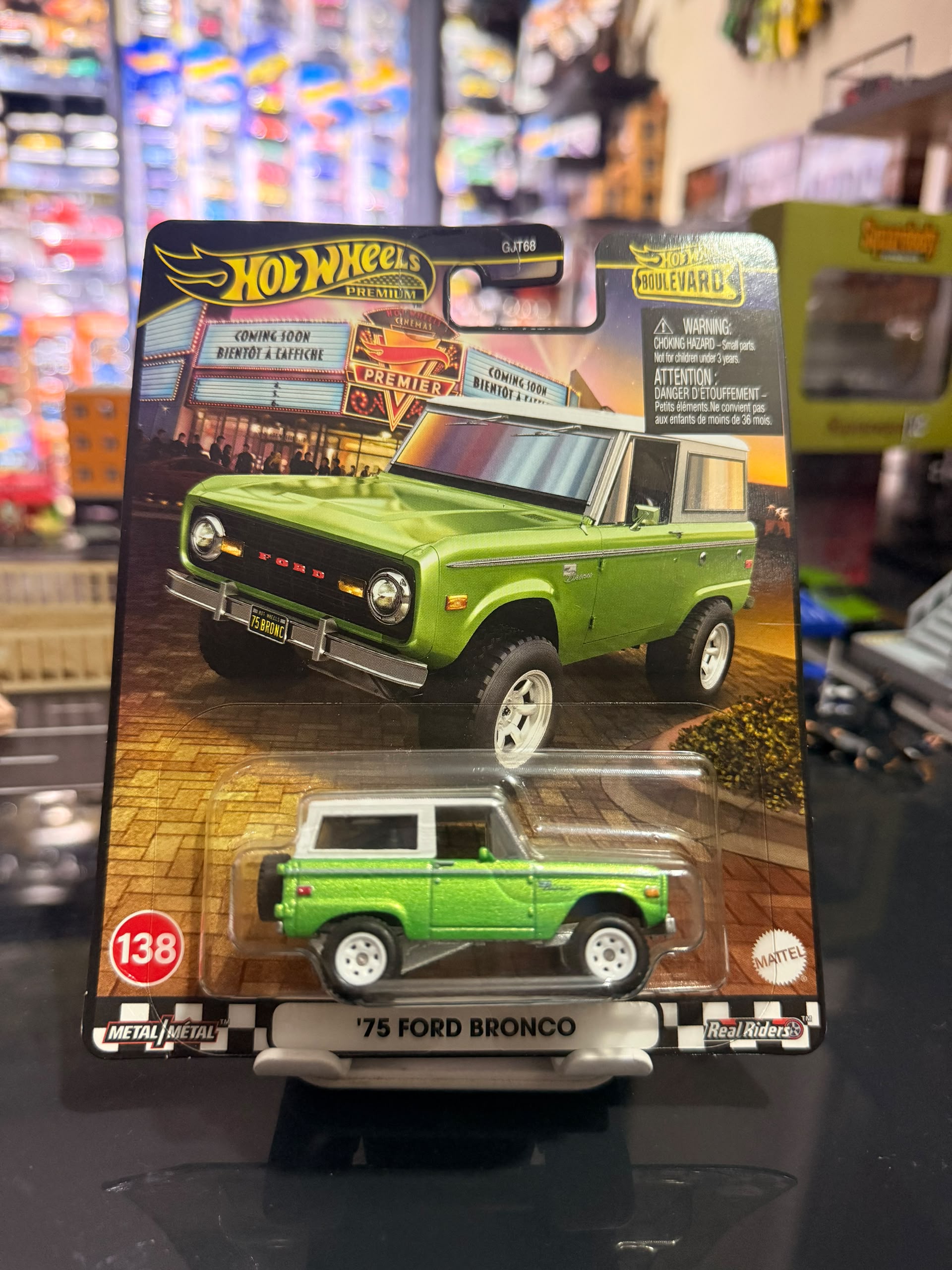 Hot Wheels Premium Boulevard ’75 Ford Bronco.